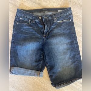 Banana Women’s Bermuda Shorts Sz 28/6